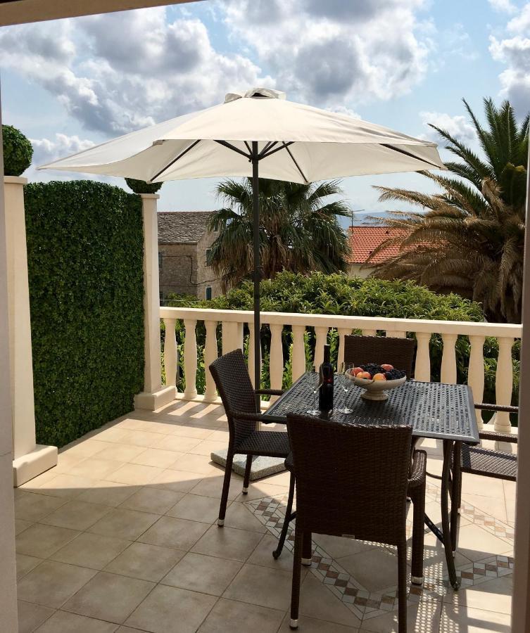 Apartments Villa Jadranka Adults Only 볼 외부 사진