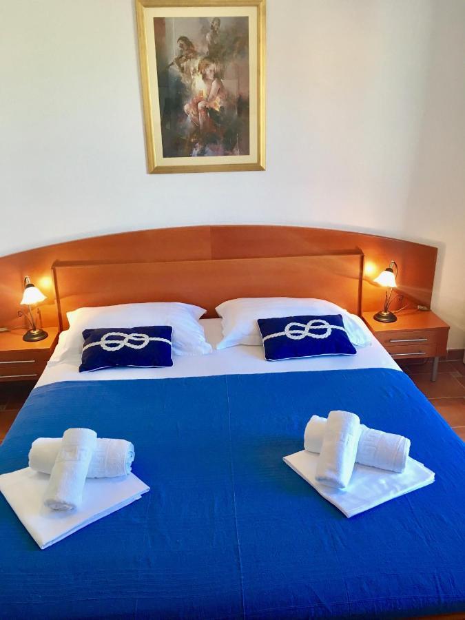 Apartments Villa Jadranka Adults Only 볼 외부 사진
