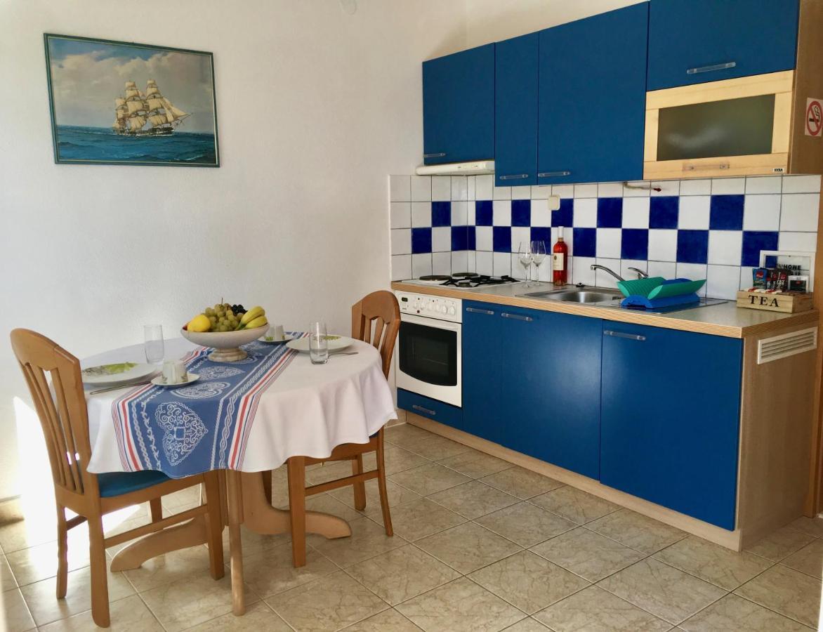 Apartments Villa Jadranka Adults Only 볼 외부 사진